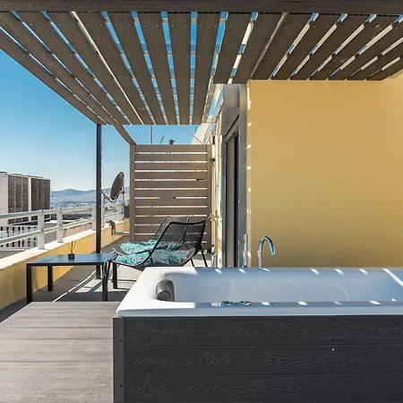 Acropolis View Mini Sky & Hot Tub Apartment