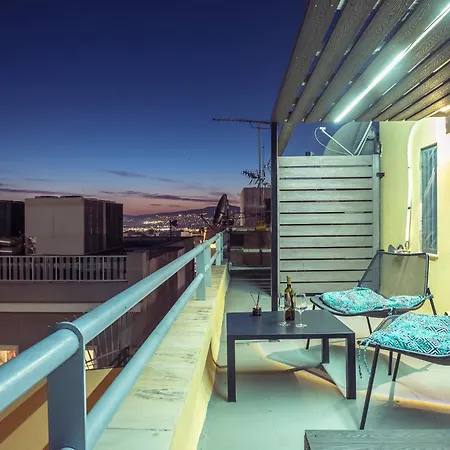 Acropolis View Mini Sky & Hot Tub * Athens
