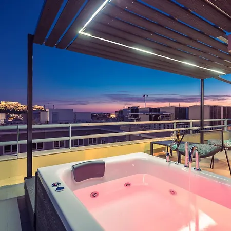 Acropolis View Mini Sky & Hot Tub * Athens