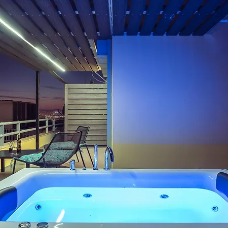 Acropolis View Mini Sky & Hot Tub *